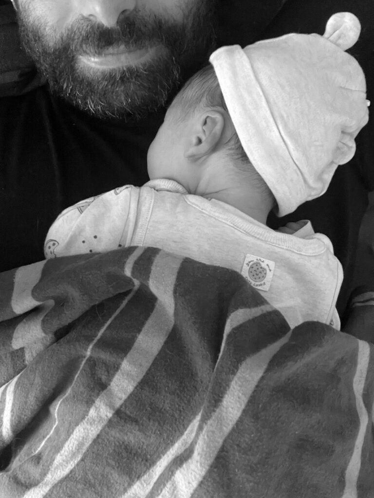 kein Besuch im Wochenbett - Bonding für Vater und Kind